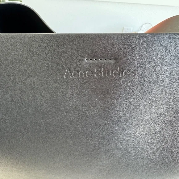 Acne Studios Musubi Midi Shoulder Bag – NWOT – BLACK - Picture 10 of 16